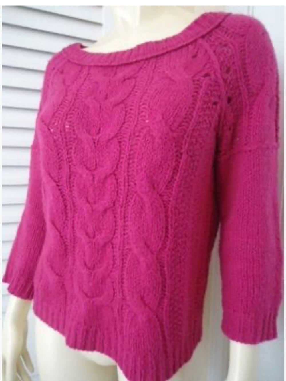 Loft Crewneck Cable Knit Sweater in Fuchsia